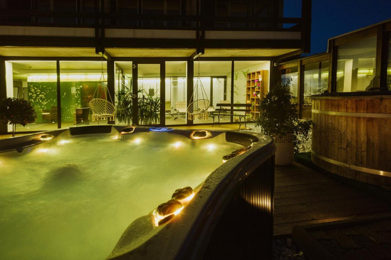 Hotel Hari Im Schlegeli Адельбоден Экстерьер фото
